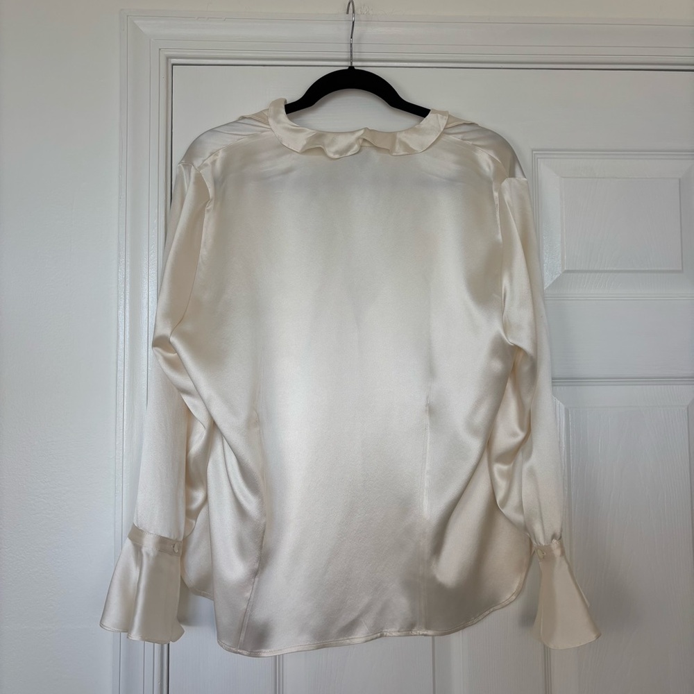 Cream Silk Ruffle Ellen Tracy Blouse - Picture 2 of 11
